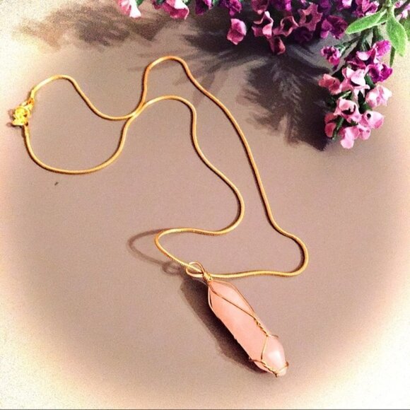 Rose Quartz gold wire wrapped crystal with 18k gold necklace New - Picture 1 of 6